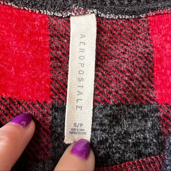 AREOPOSTALE | Multiple Red & black checked long sleeve onesie one piece pyjama - Picture 3 of 5